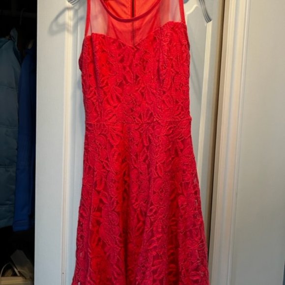 Lacy stretchy summer dress - Size Medium - Picture 1 of 2